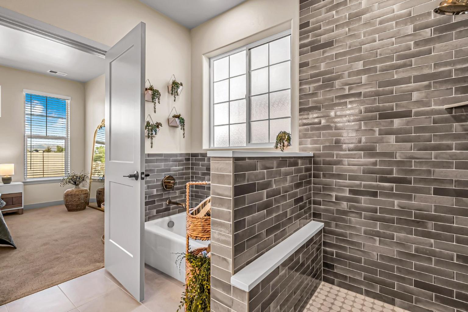 larkspur_Master bath 2